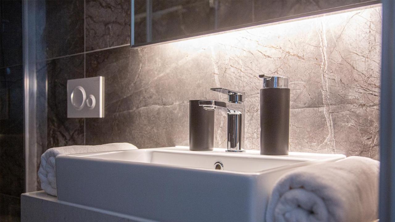 Rheinapart Hotel Und Boardinghouse 보른하임 외부 사진
